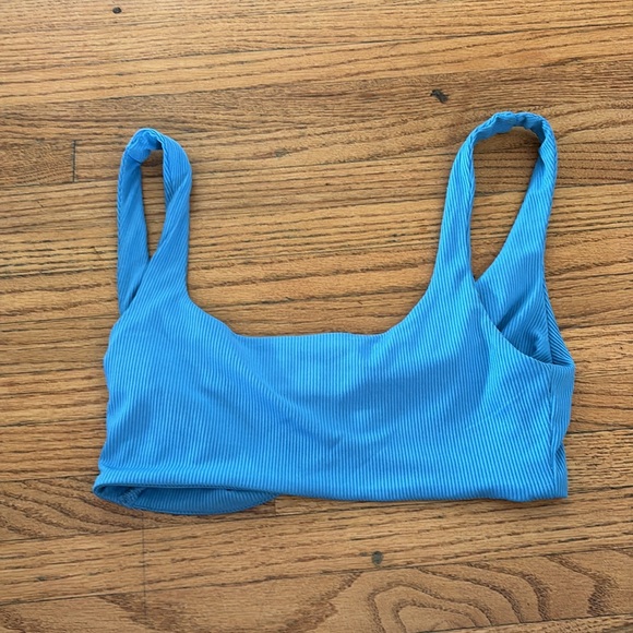 Princess Polly Crop Top - Picture 3 of 3